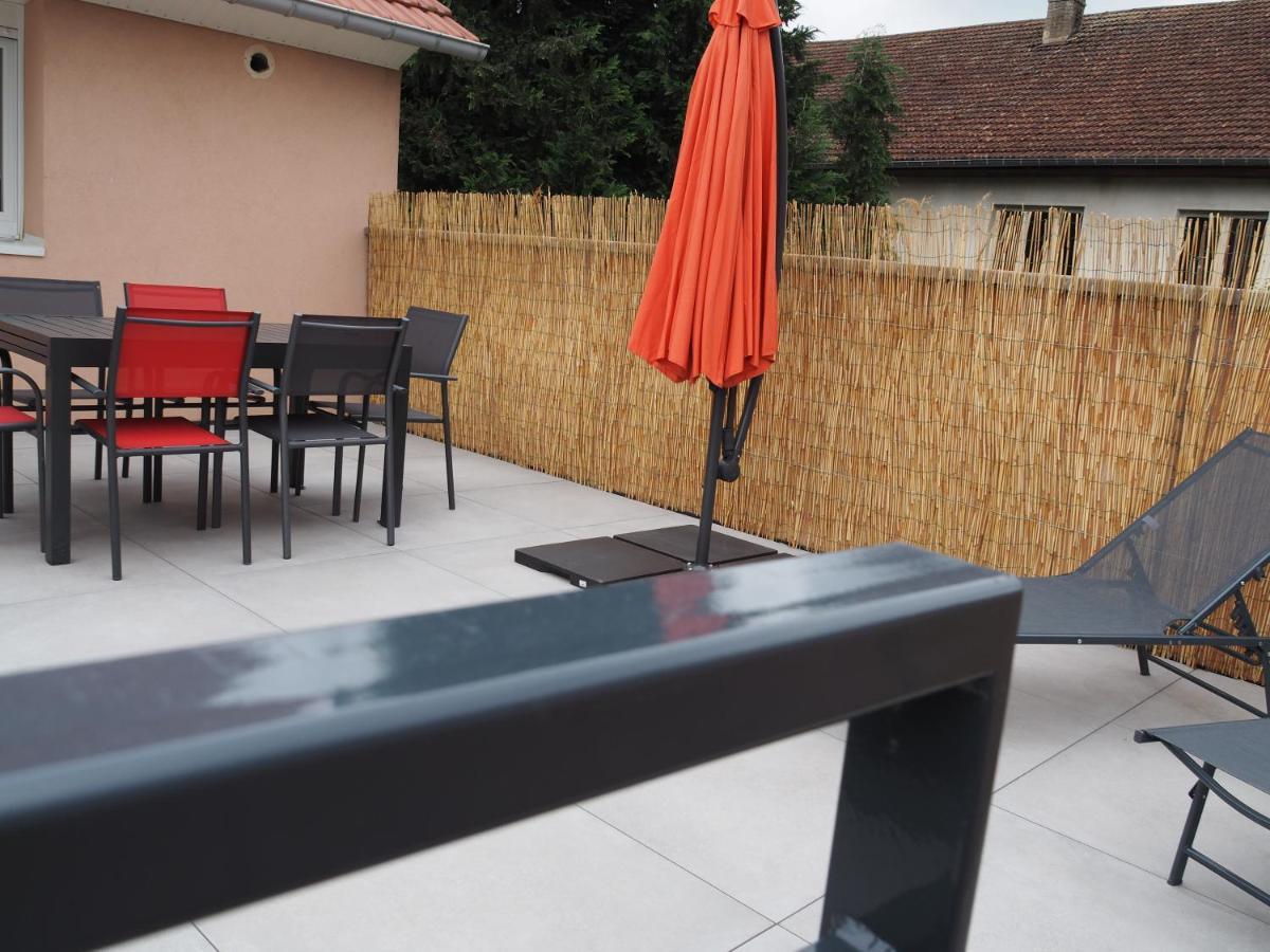 Gite Le Renouveau Avec Jacuzzi Privatif Laveline Exteriör bild